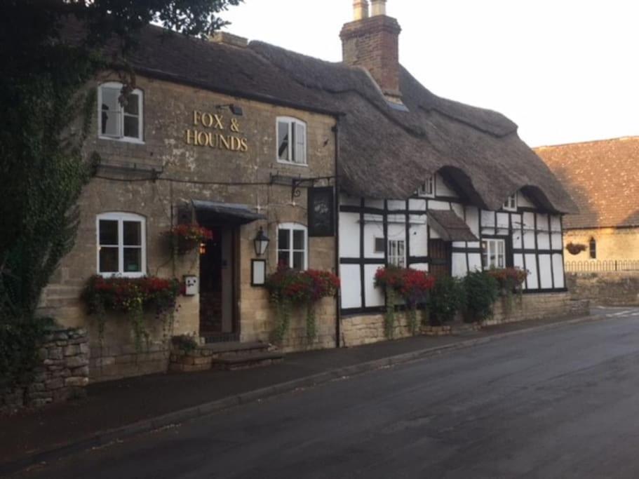 Bens Hollow With Hot Tub Bredon エクステリア 写真